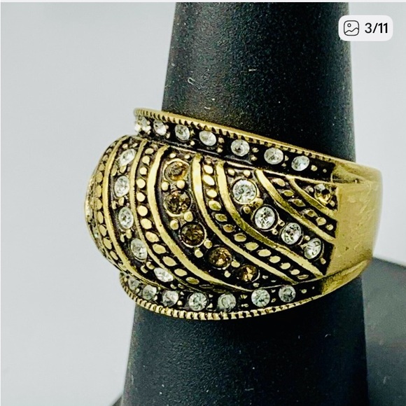Heidi Daus Rhinestone Ring Size 7.75 Rhinestone Covered - Picture 3 of 11